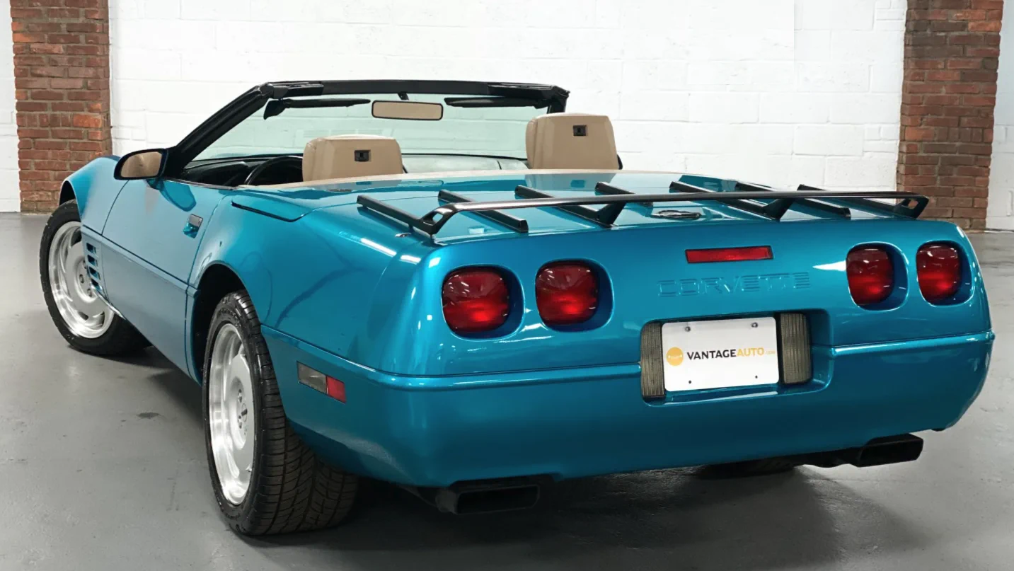 Click to Enlarge-Esc to Close Corvette Generations/C4/C4 1992 Rear.webp